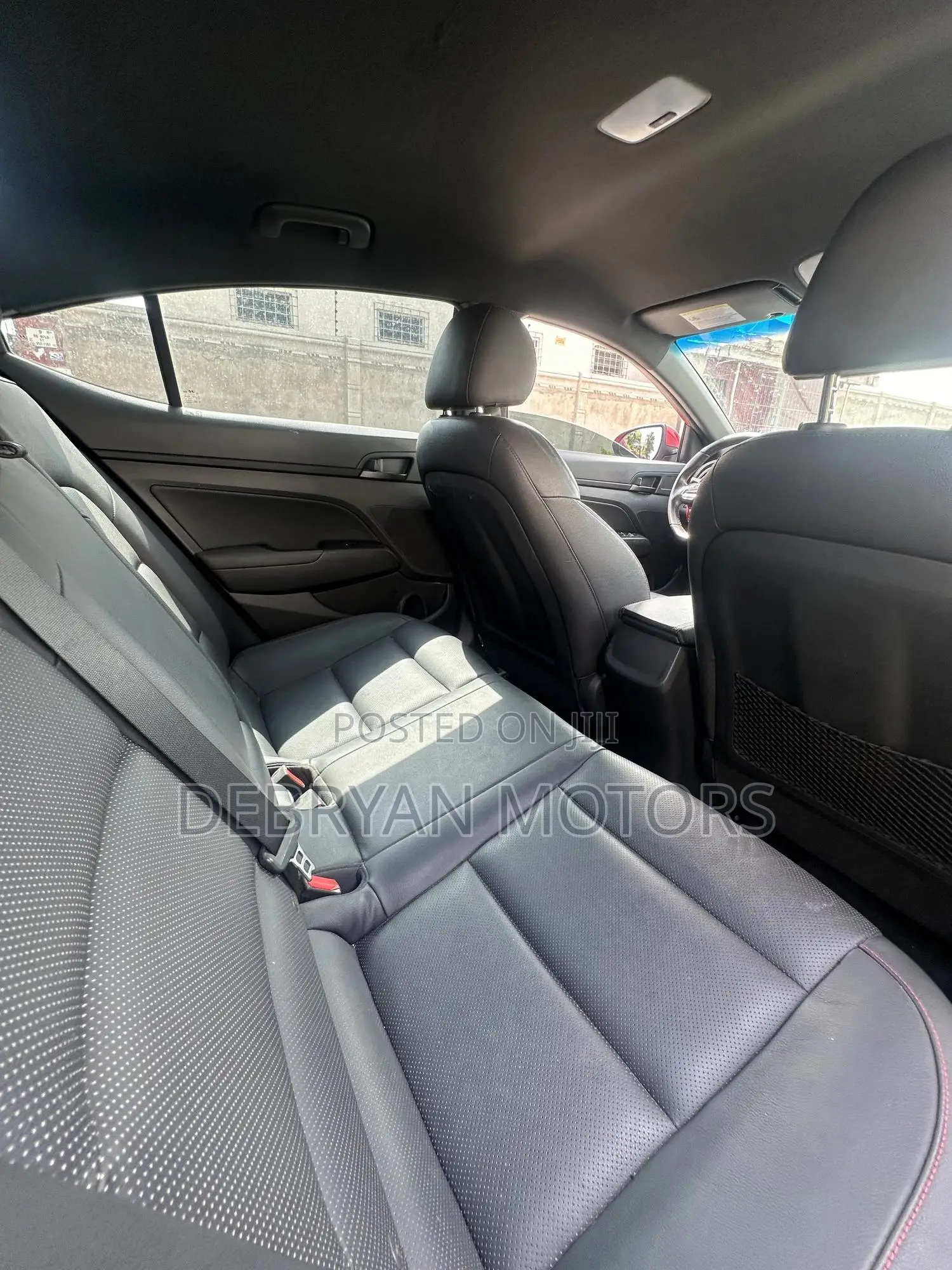 Hyundai Elantra 2017 Red