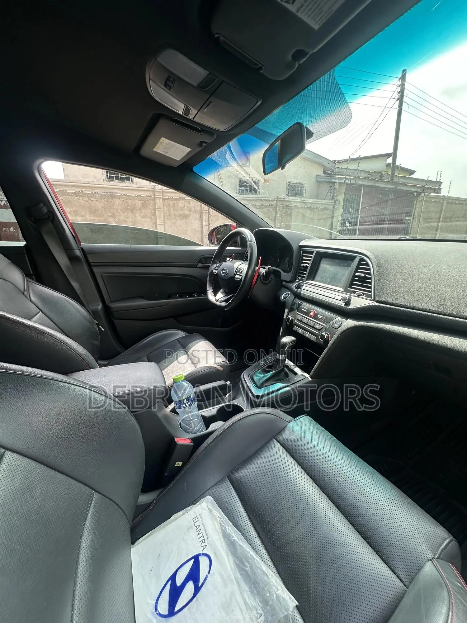 Hyundai Elantra 2017 Red