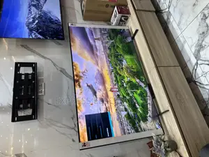 High Resolution Images Qled Smart Samsung 85”Q70c