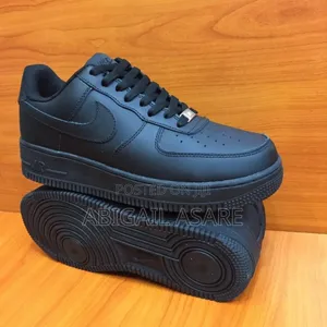 Black Airforce Sneakers