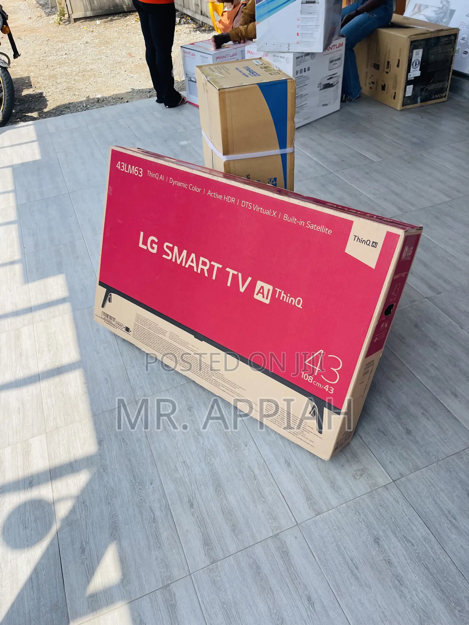 High Quality Lg43lm63 43 Inch Full HD Smart Television.