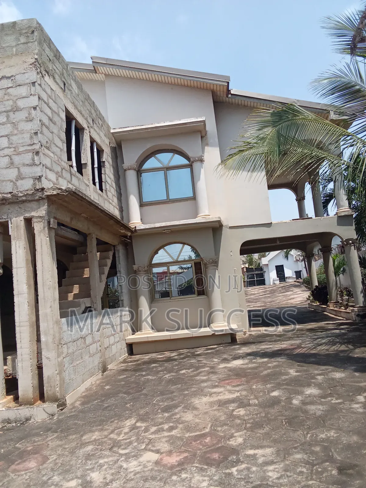 5bdrm House in Bortiano for sale