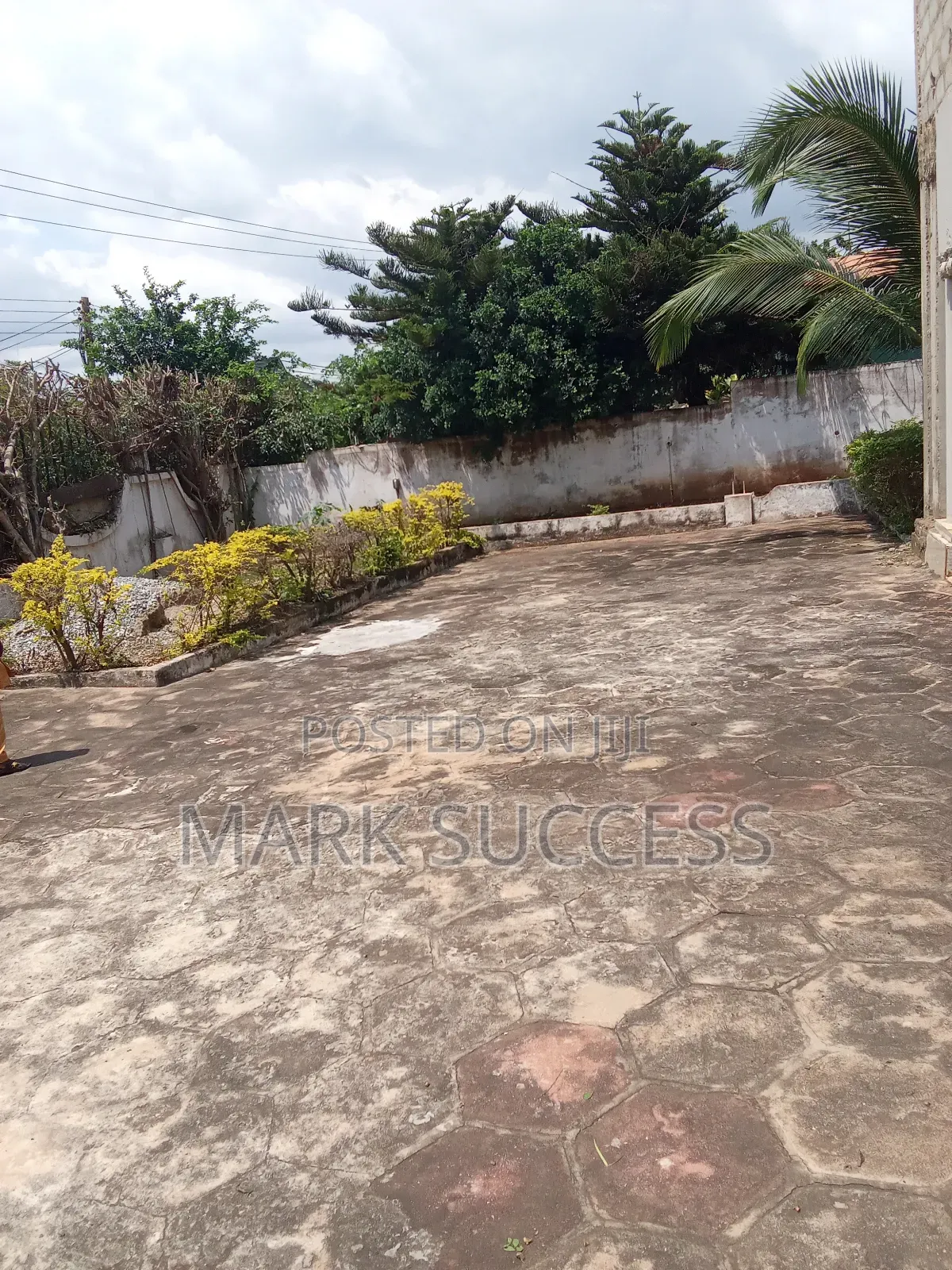 5bdrm House in Bortiano for sale