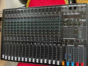 Yamaha SMX16 16channels Professional Mixer