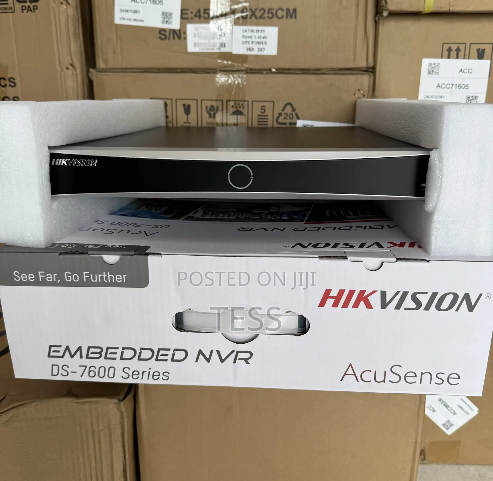 Hikvision 16ch NVR Poe Acusense DS-7616NI-/16P