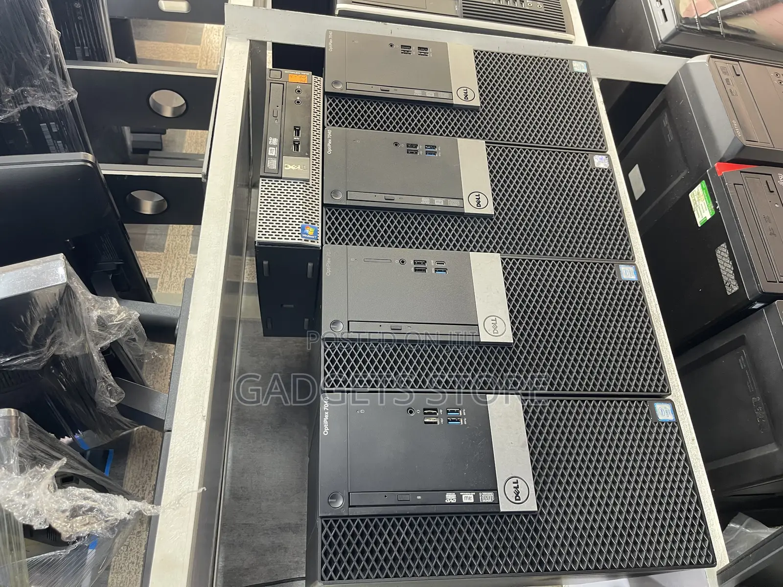 Desktop Computer Dell OptiPlex 7070 8GB Intel Core I7 SSD 512GB