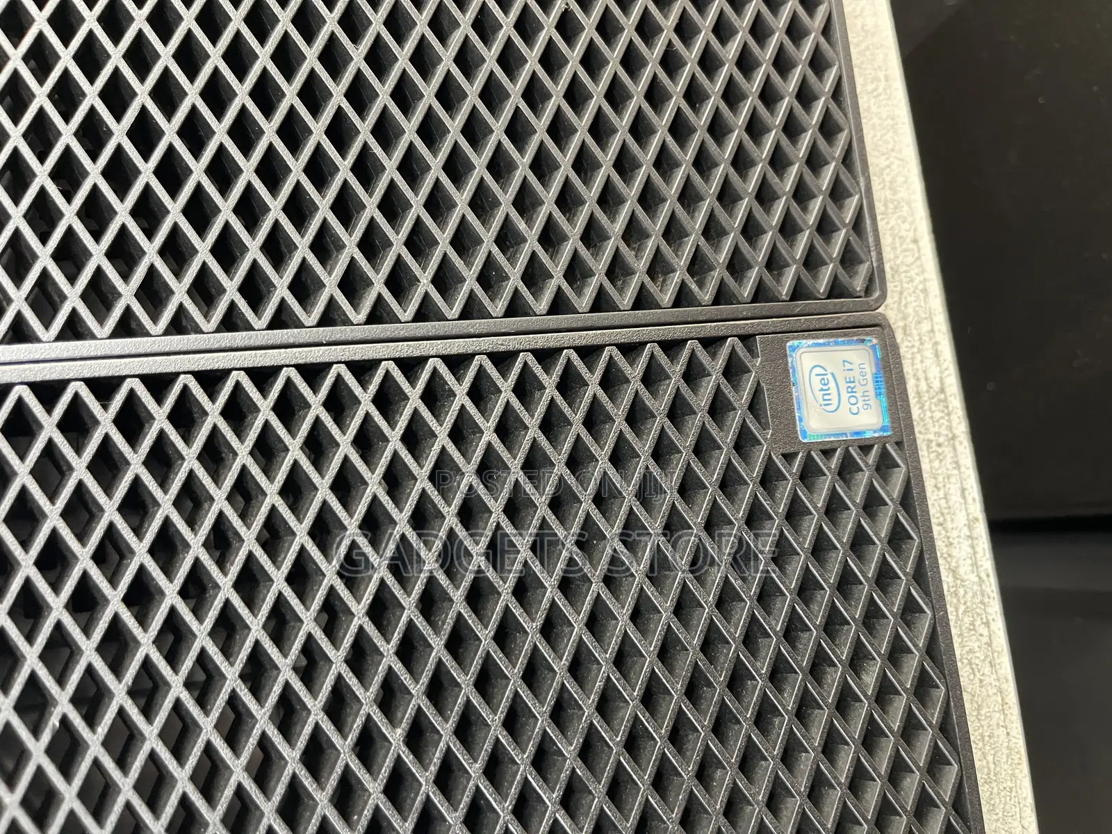 Desktop Computer Dell OptiPlex 7070 8GB Intel Core I7 SSD 512GB