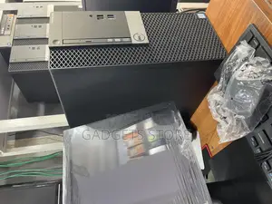 Desktop Computer Dell OptiPlex 7070 8GB Intel Core I7 SSD 512GB