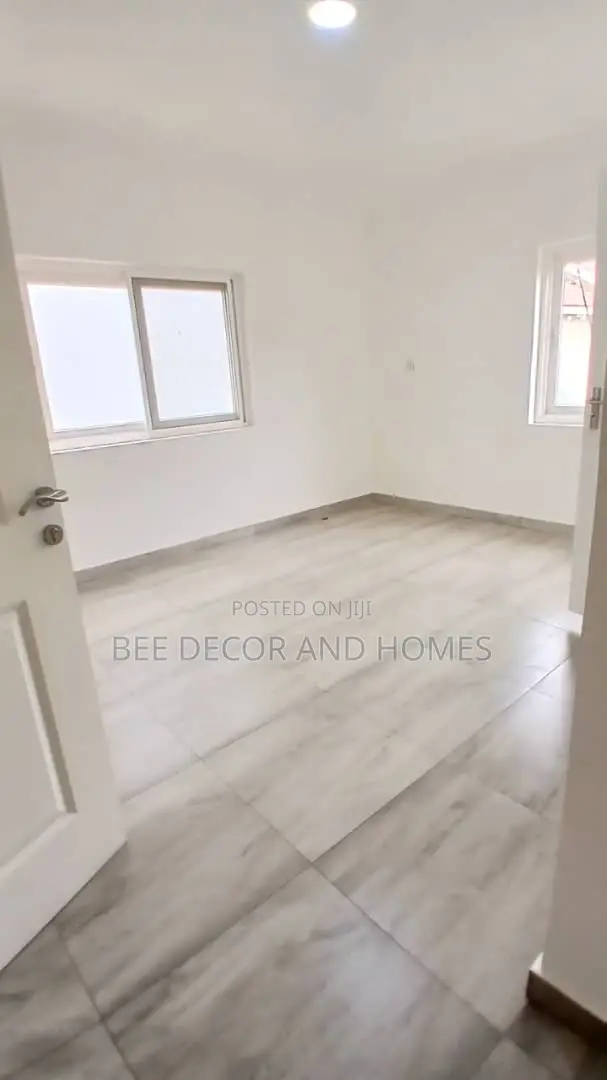 3bdrm Apartment in American House, East Legon for rent