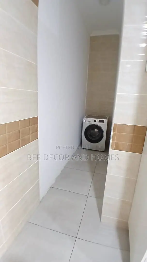 3bdrm Apartment in American House, East Legon for rent