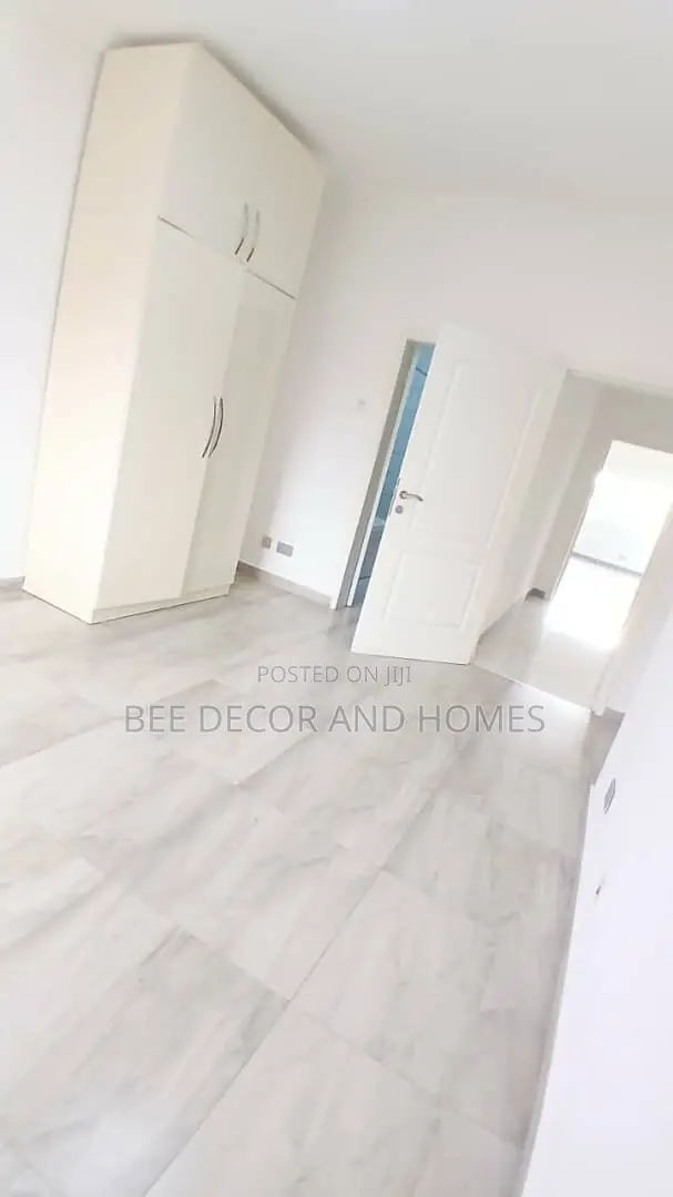 3bdrm Apartment in American House, East Legon for rent