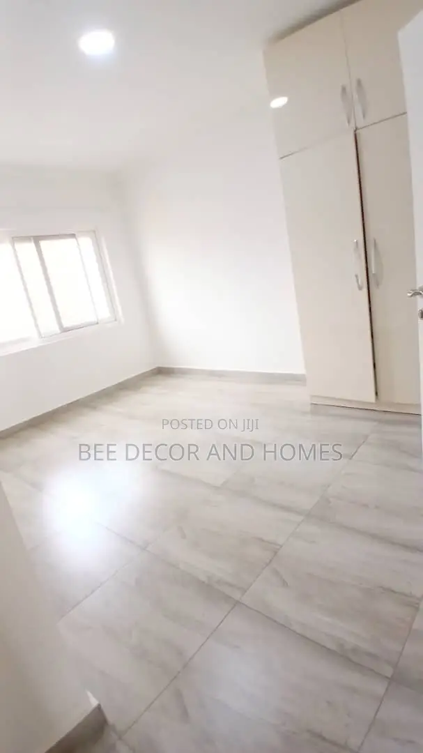 3bdrm Apartment in American House, East Legon for rent