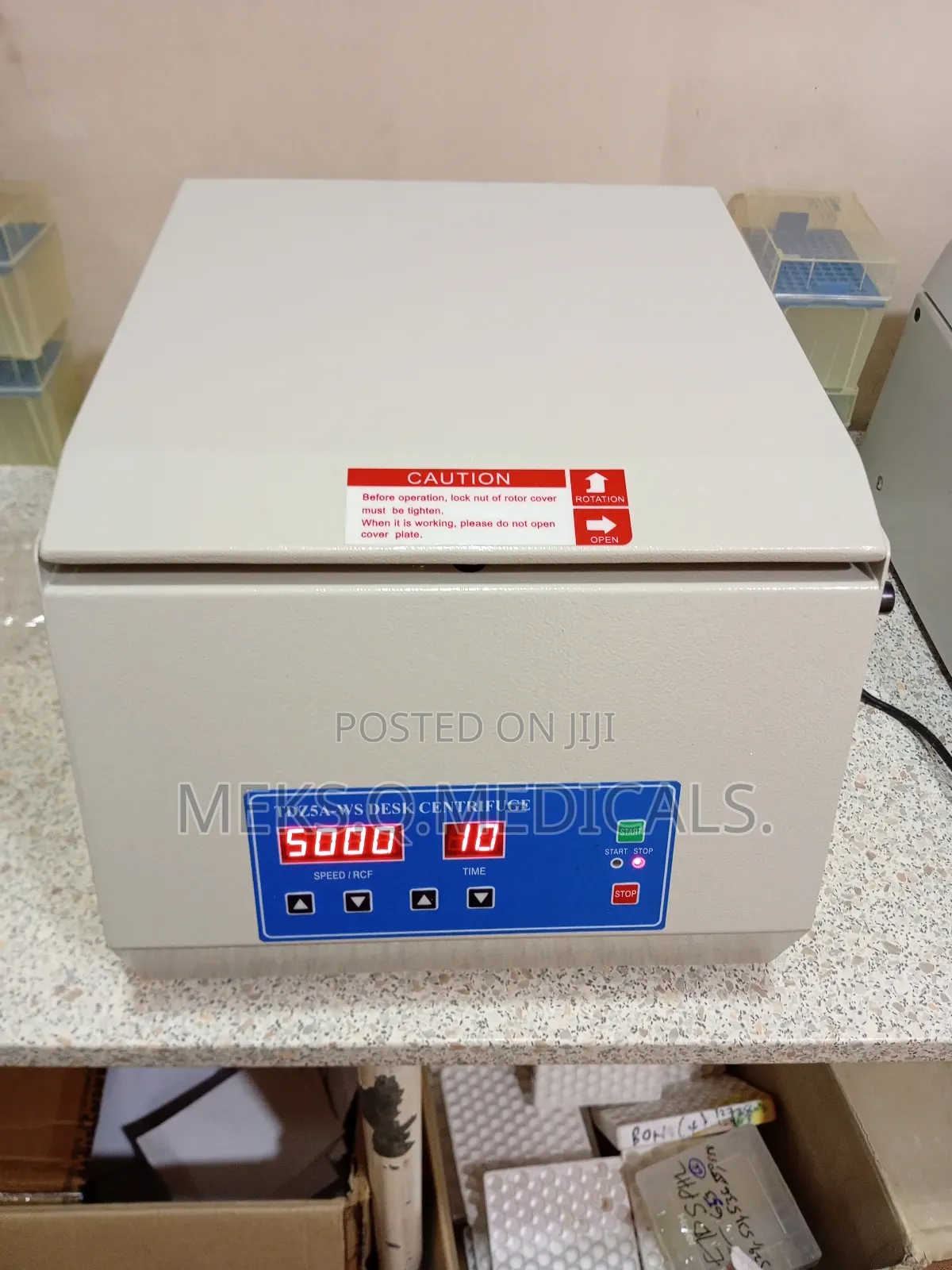 Centrifuge 24 Bucket Digital
