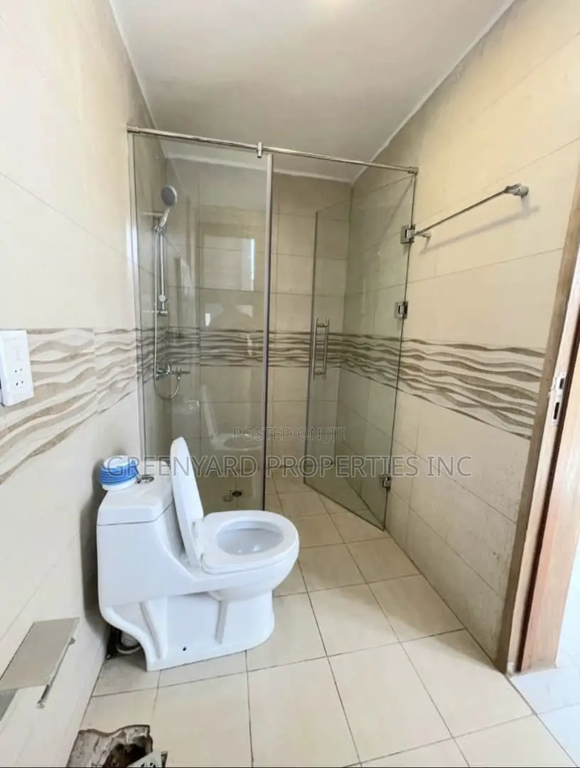 2bdrm Apartment in American House, East Legon for rent