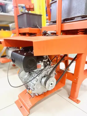 Bricks Presser Powered Diesel (ST170)