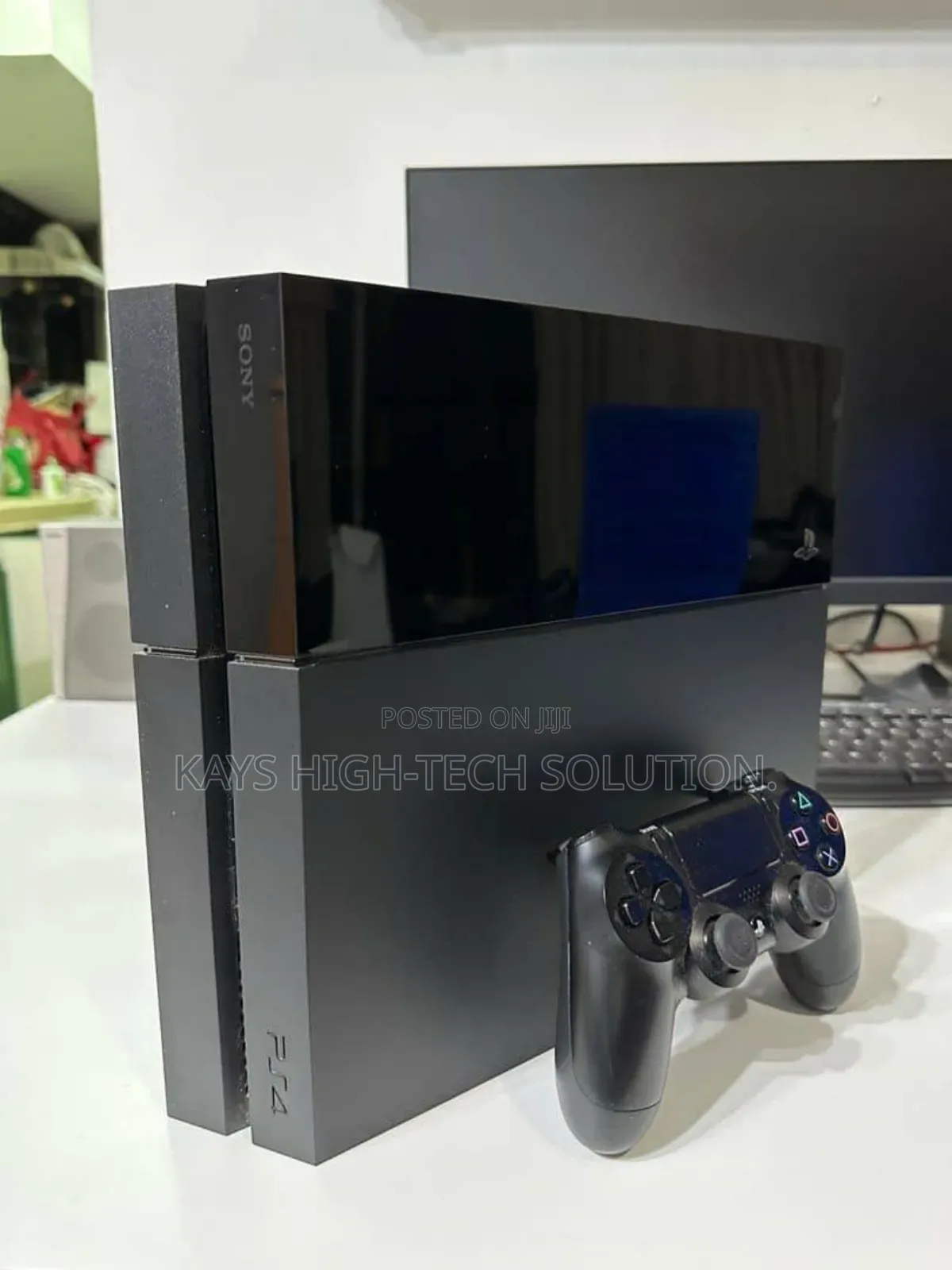 Ps4 Standard With 1 Controller(Fc 25, Gta v 10 Games)