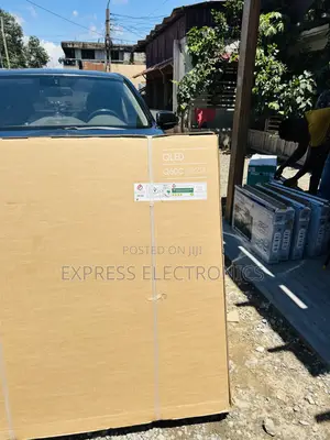 Clear QLED Smart Samsung 85”Q60