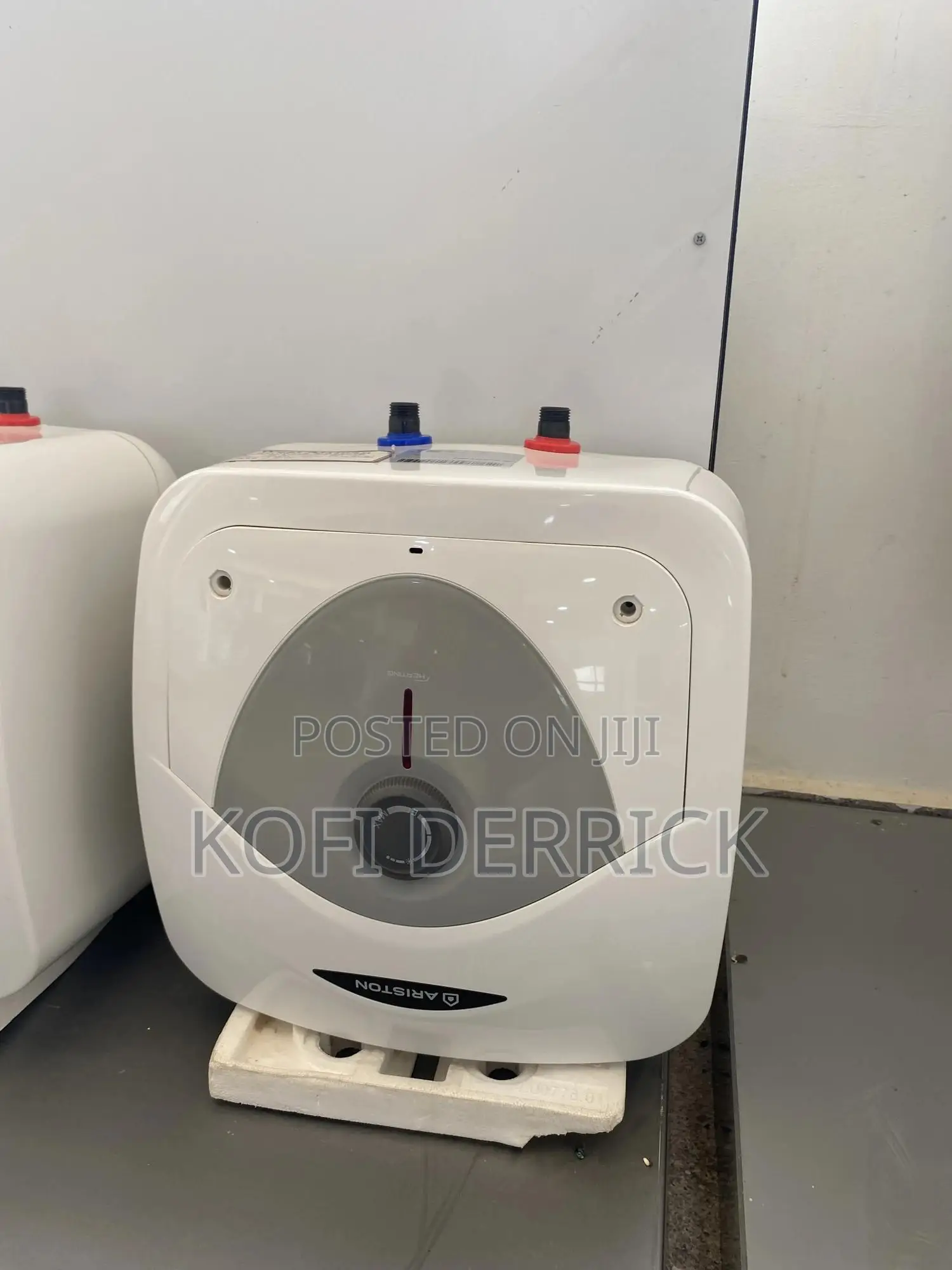Water Heater 10l (Italy)- Ariston Water Heater - 10l Ariston