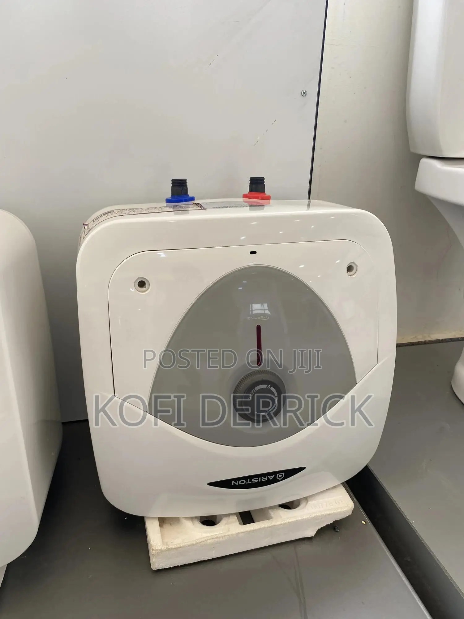 Water Heater 10l (Italy)- Ariston Water Heater - 10l Ariston