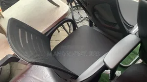 Swivel Chair Black