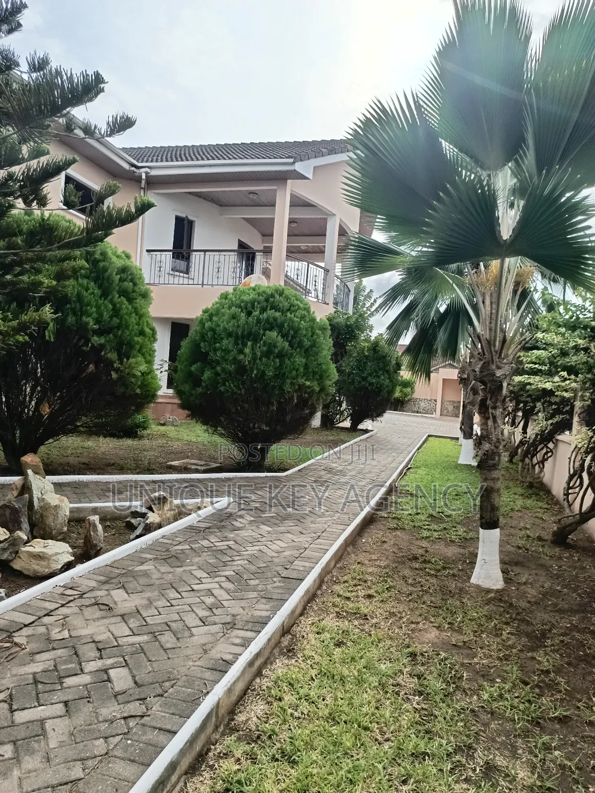 7bdrm House in Unique Key Agency, Airport Residential Area for rent