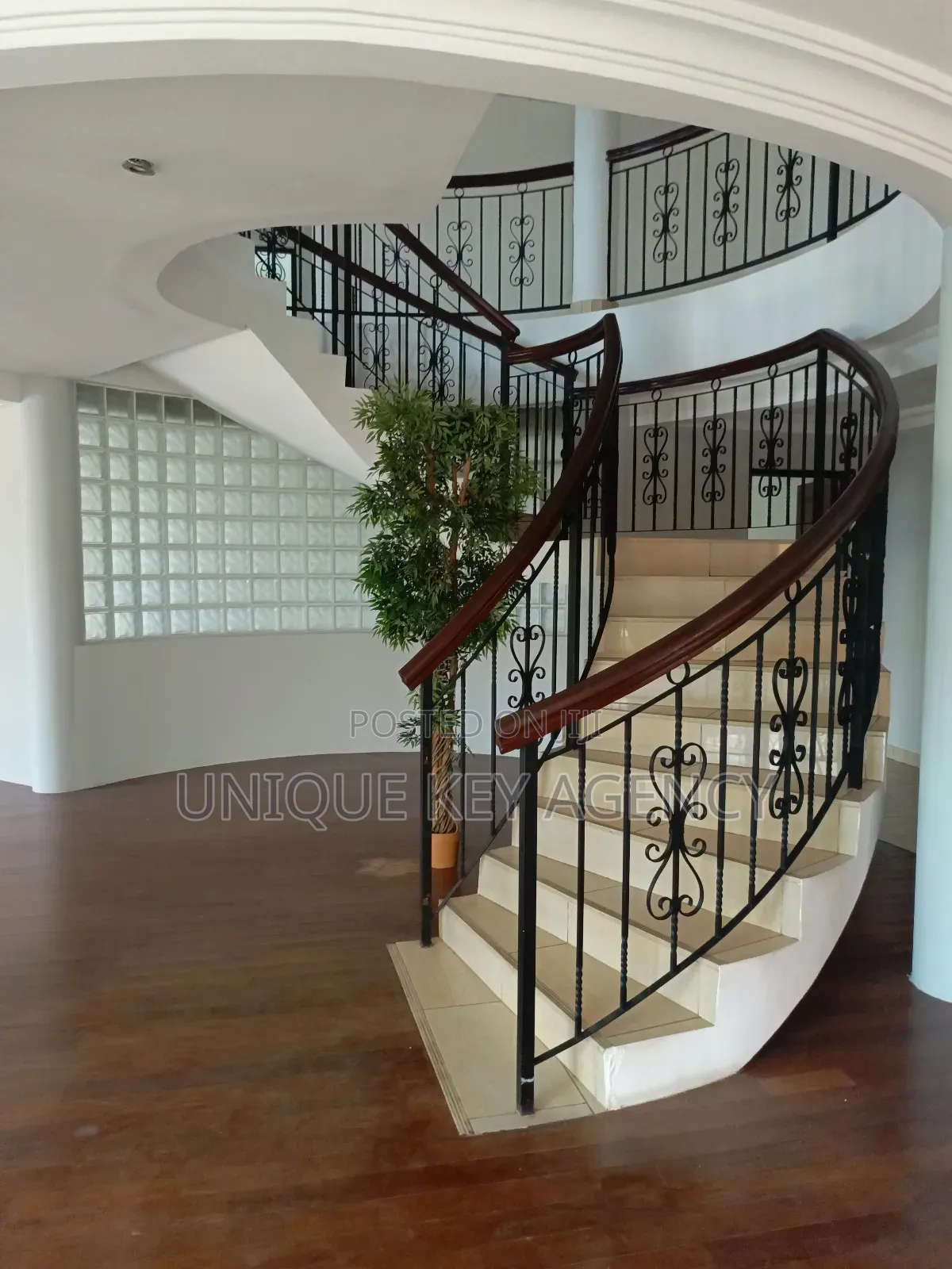 7bdrm House in Unique Key Agency, Airport Residential Area for rent