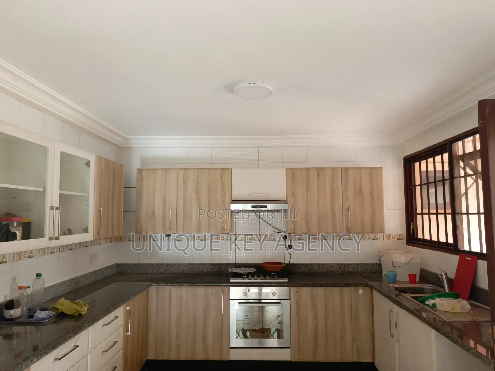 7bdrm House in Unique Key Agency, Airport Residential Area for rent