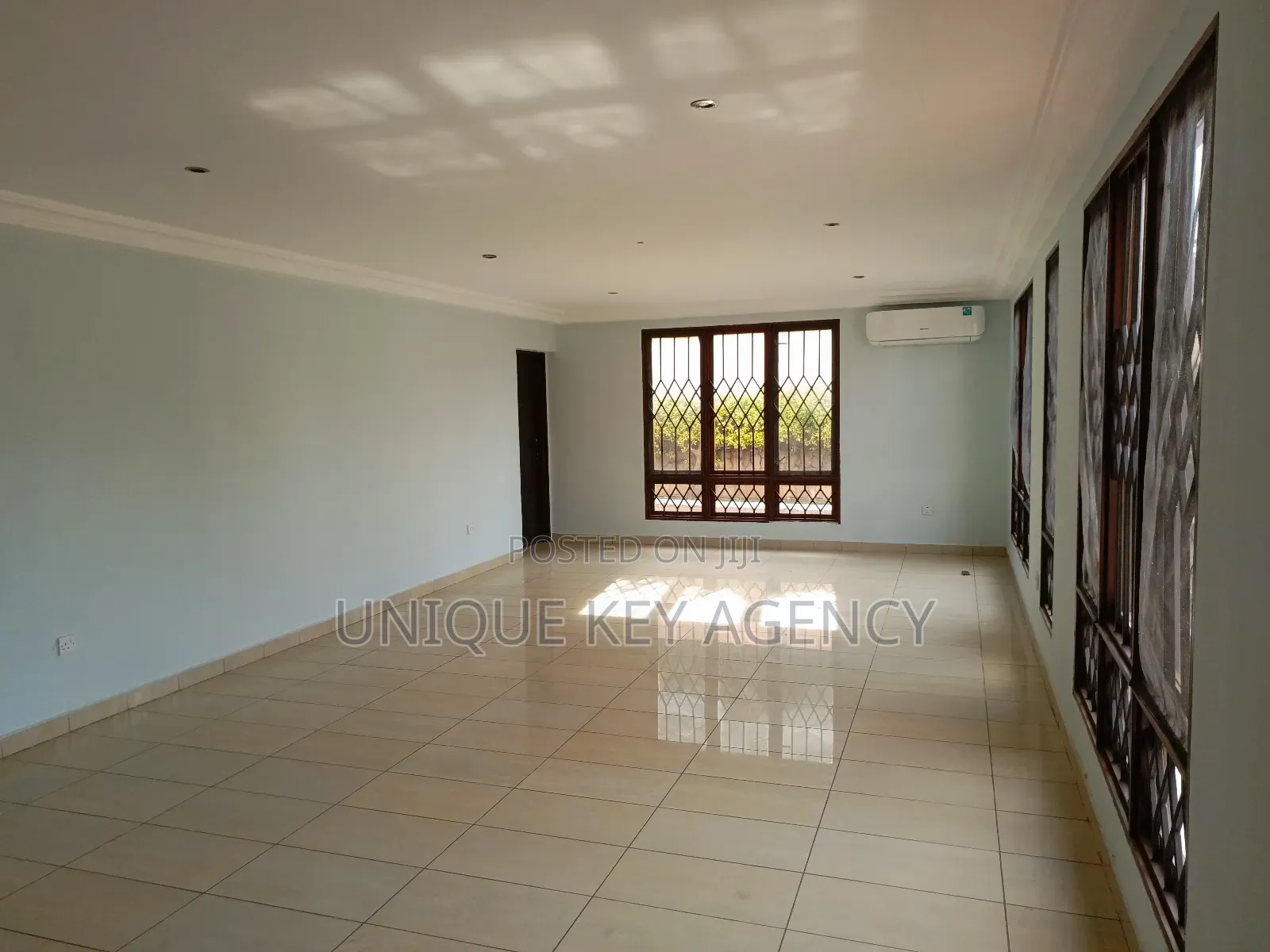 7bdrm House in Unique Key Agency, Airport Residential Area for rent