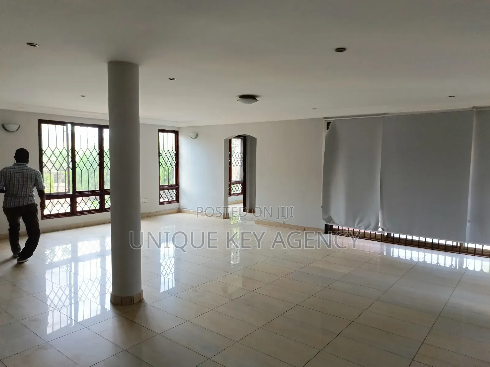 7bdrm House in Unique Key Agency, Airport Residential Area for rent