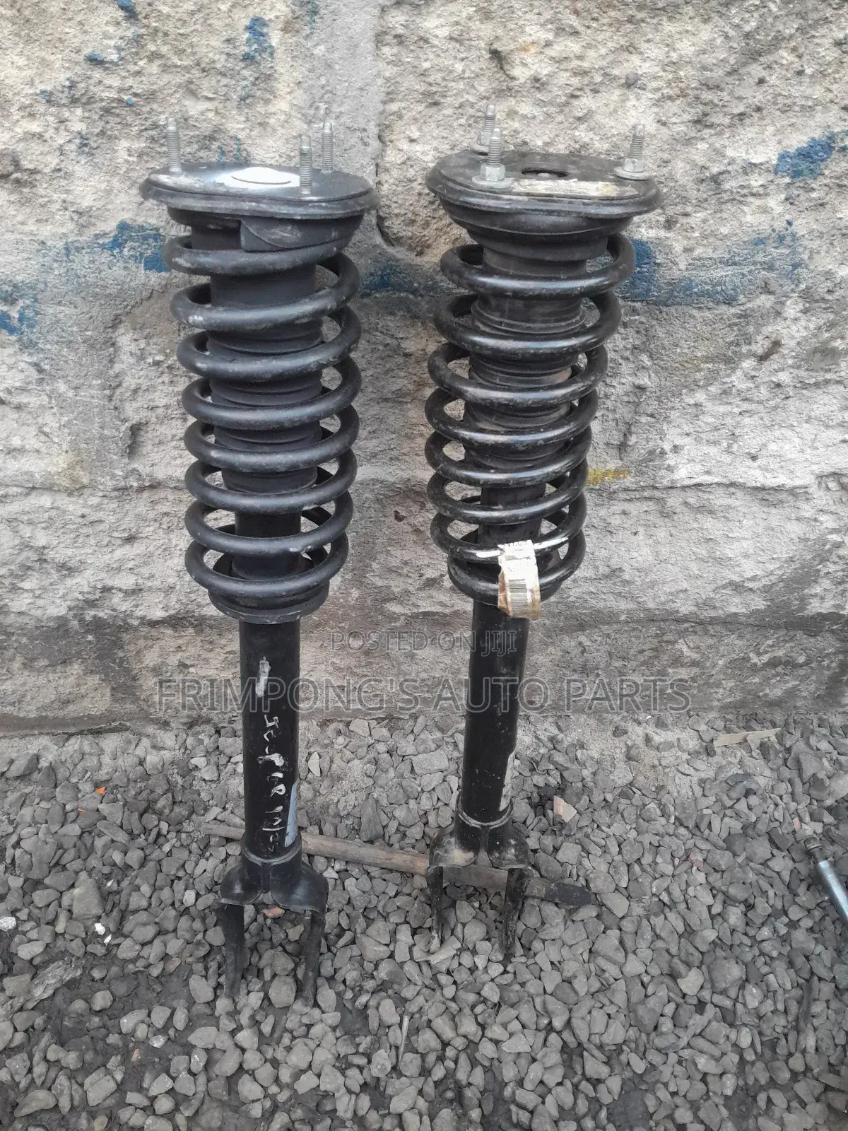 Grand Jeep Cherokee 2010 To 2012 Front Shocks Absorbers