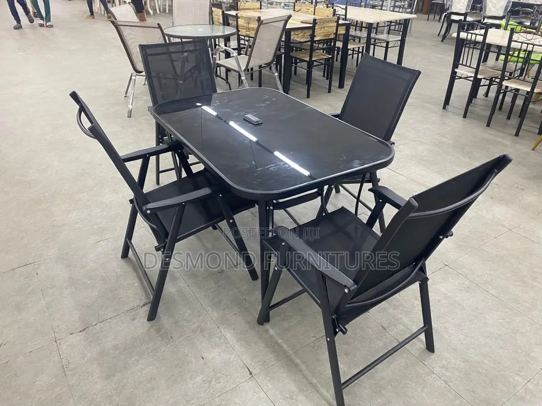 Outdoor Table With 4 Chairs
