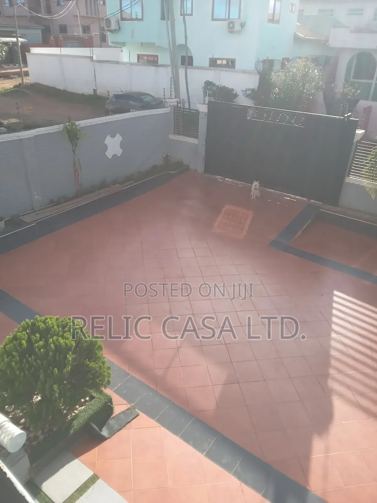 6bdrm House in 6 Beed Rooms for sale