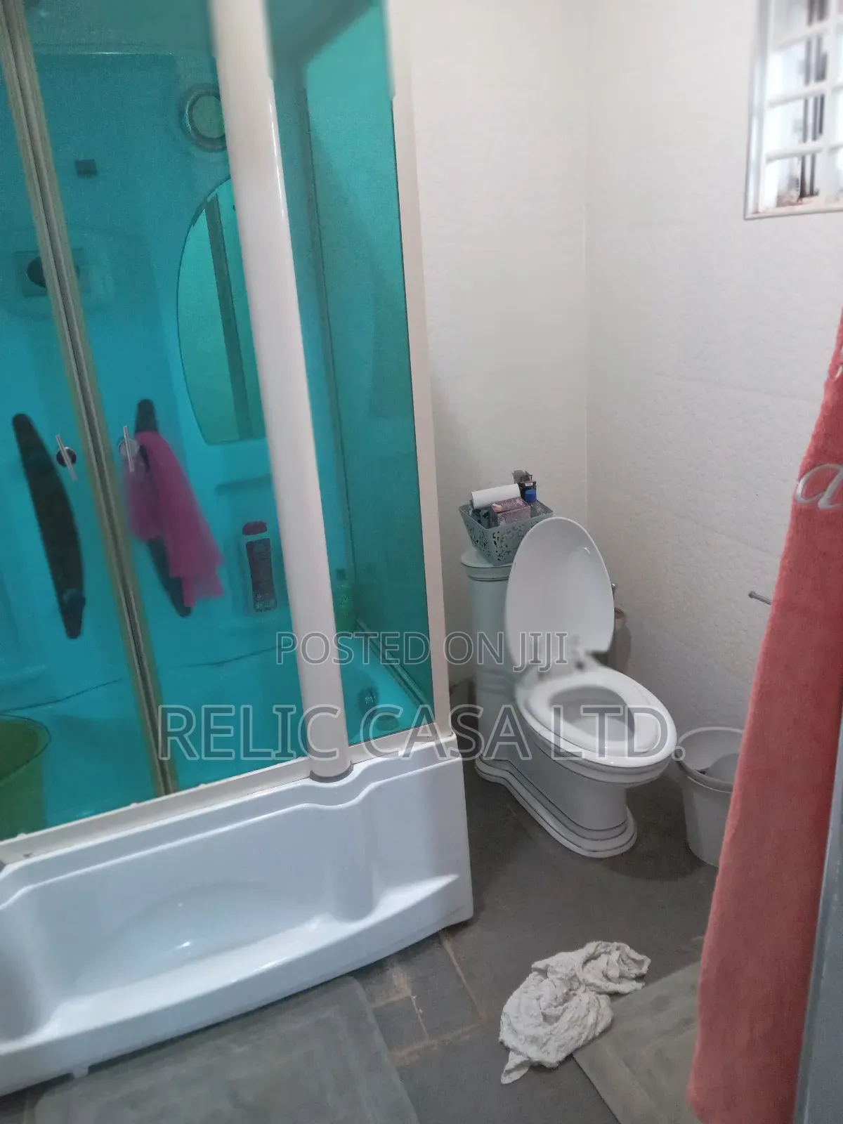 6bdrm House in 6 Beed Rooms for sale