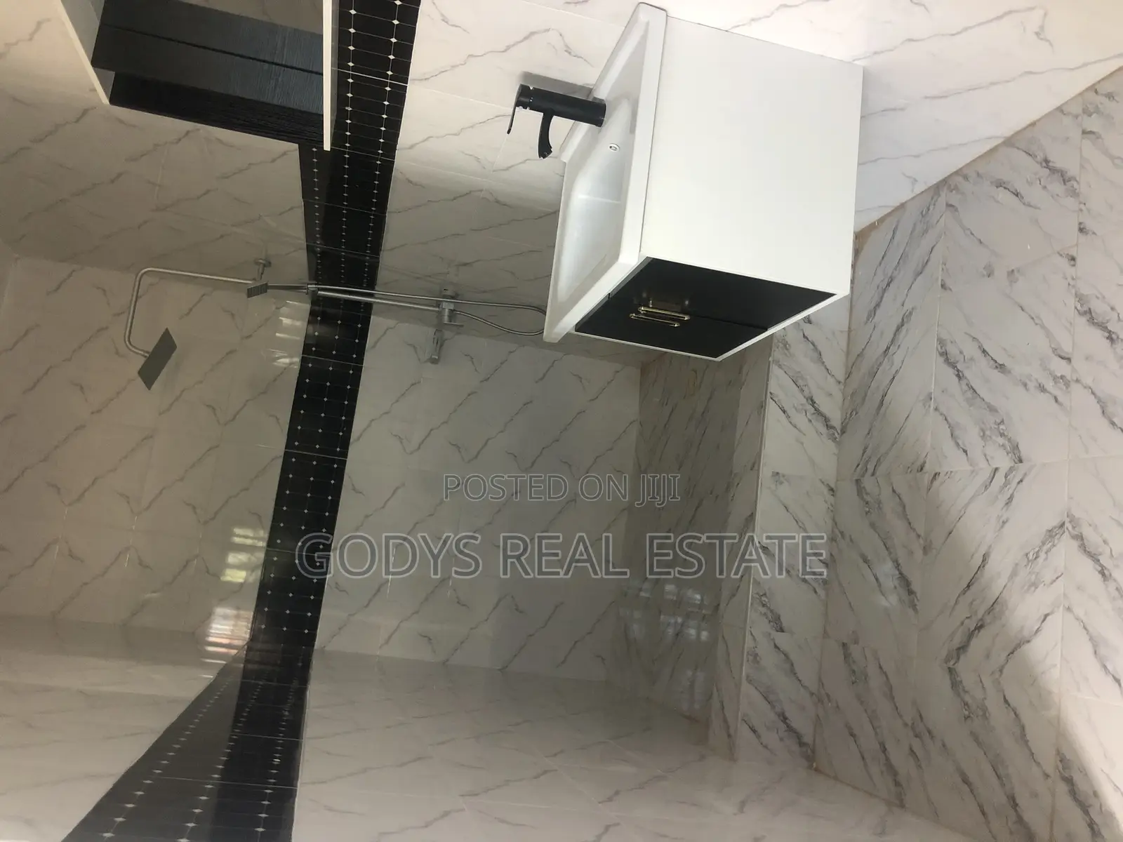 3bdrm Apartment in Kasoa for sale