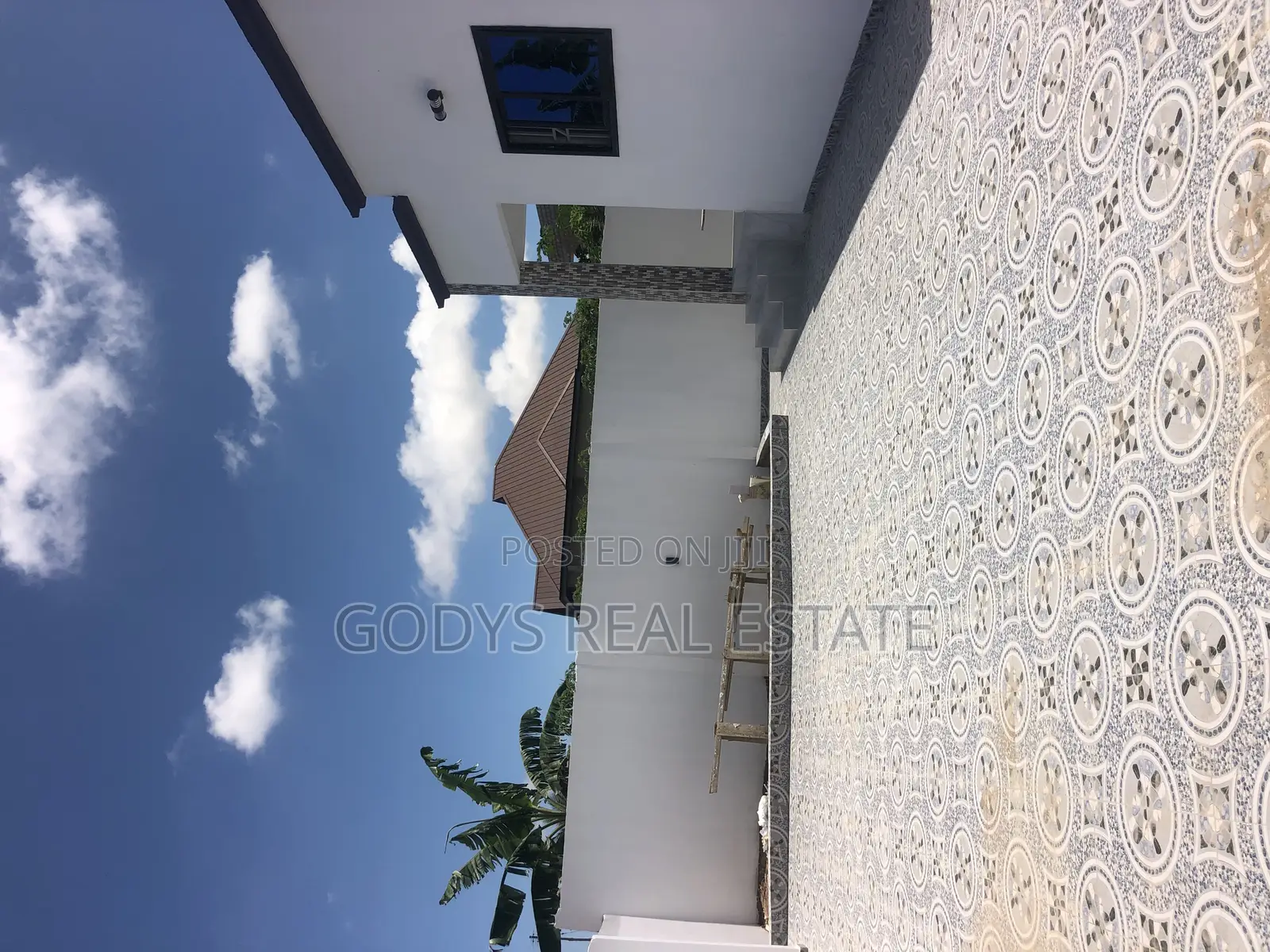 3bdrm Apartment in Kasoa for sale