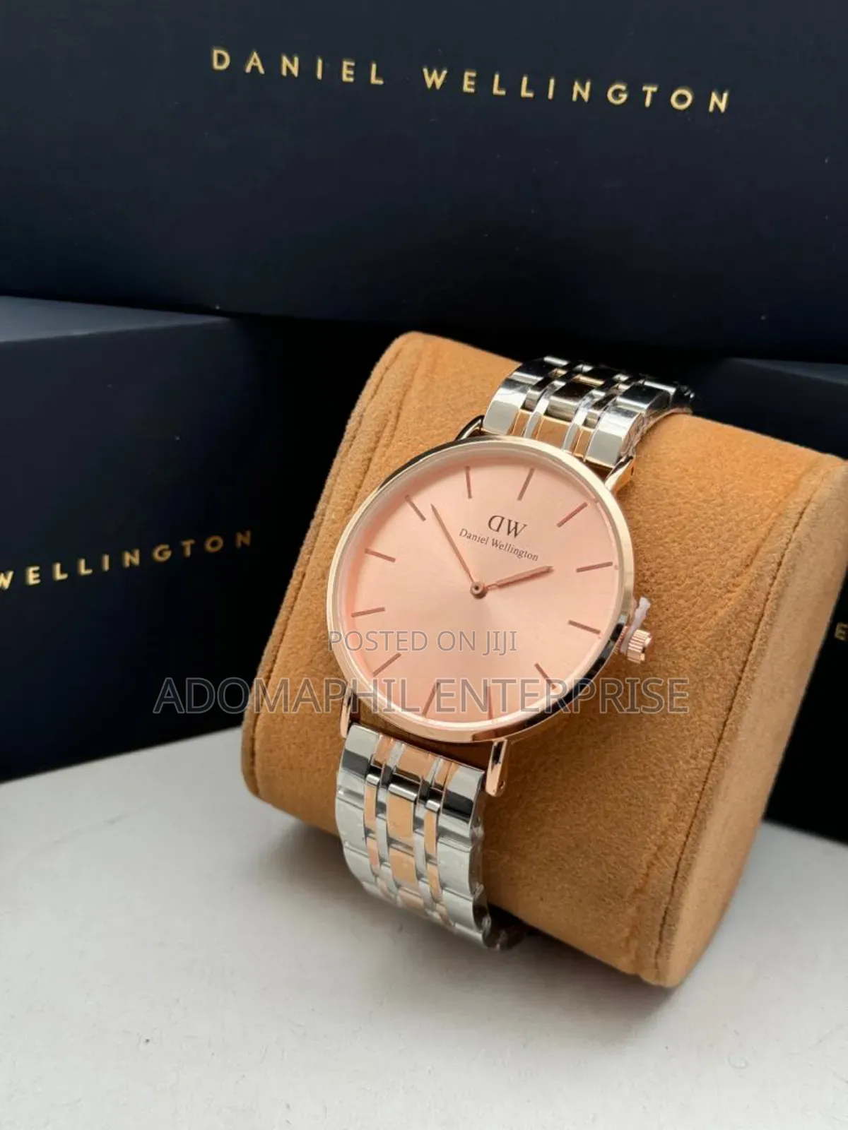 Anti-Fade Authentic Daniel Wellington Chain Watch