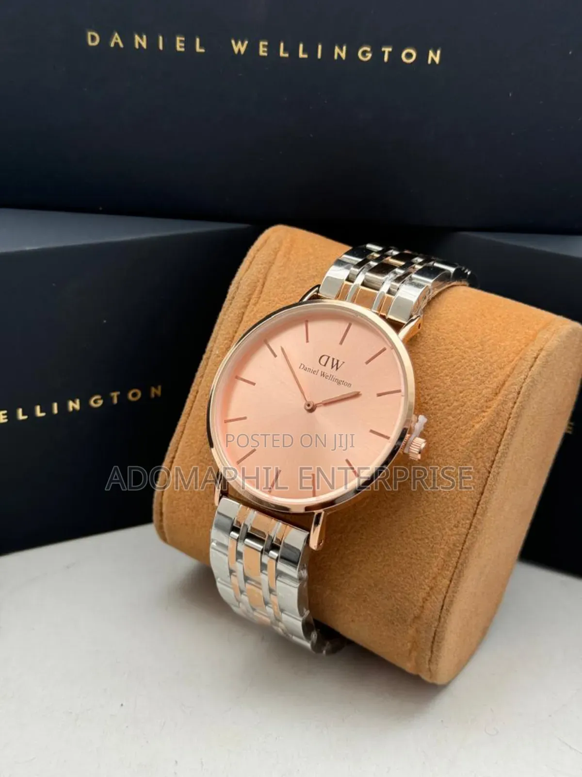 Anti-Fade Authentic Daniel Wellington Chain Watch