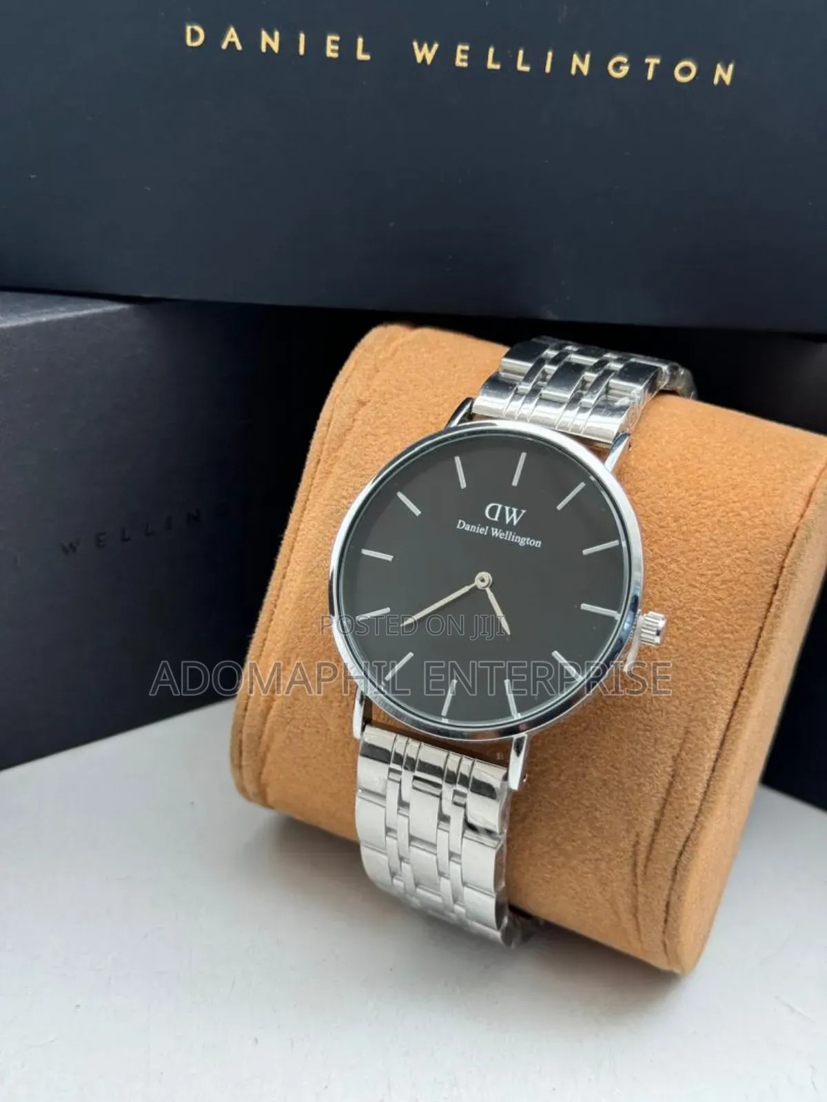 Anti-Fade Authentic Daniel Wellington Chain Watch