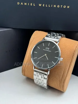 Anti-Fade Authentic Daniel Wellington Chain Watch