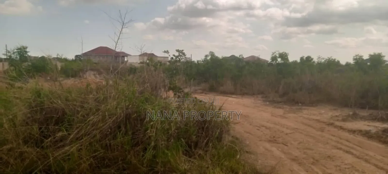 10 Plots of Land for Sale Located at Oyibi Saasabi