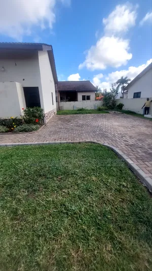 2bdrm House in Kg. Franco, Spintex for sale