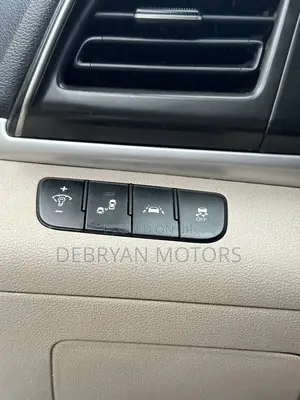 Hyundai Elantra SEL 2019 White