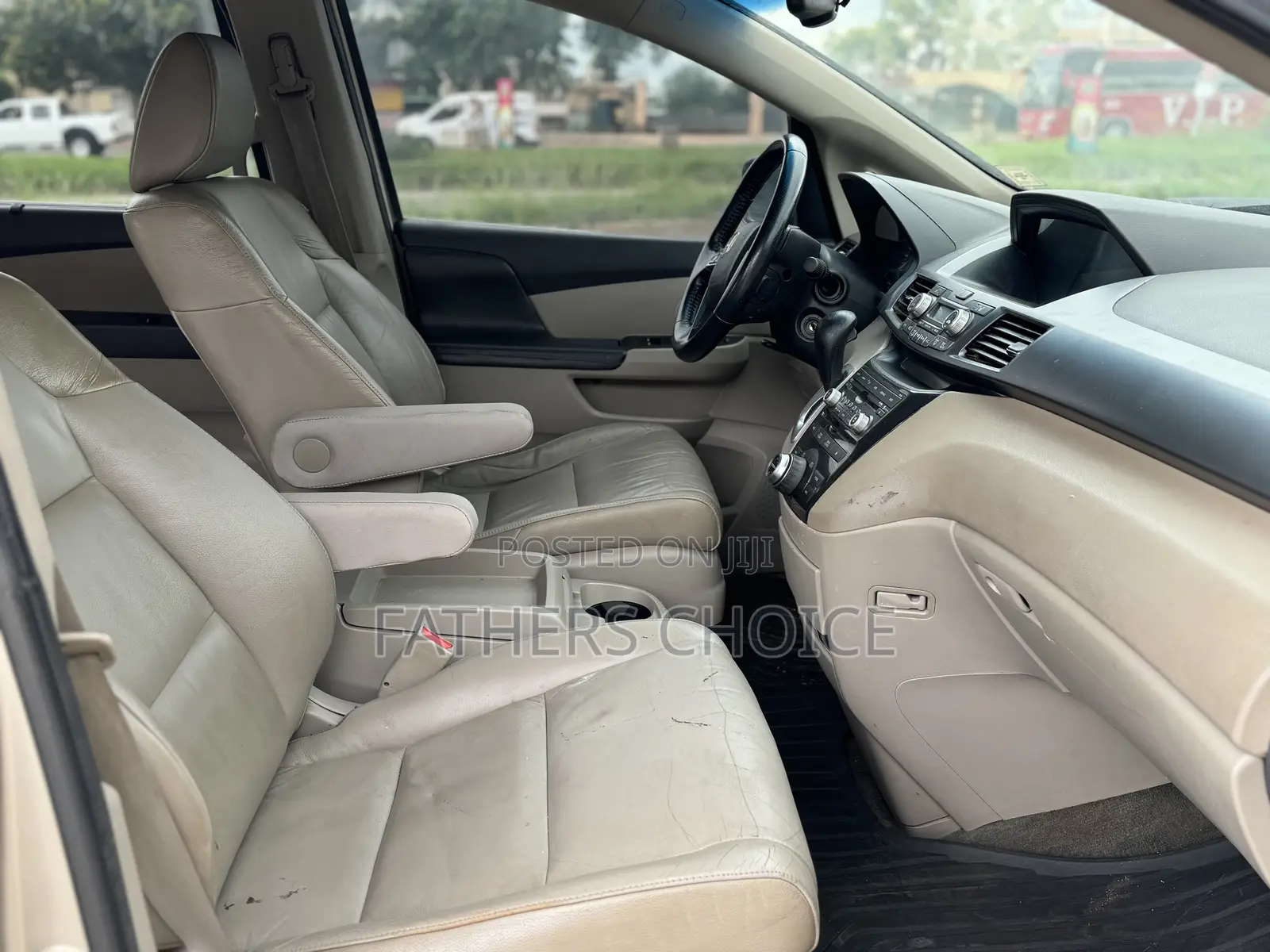 Honda Odyssey Touring 2012 Brown