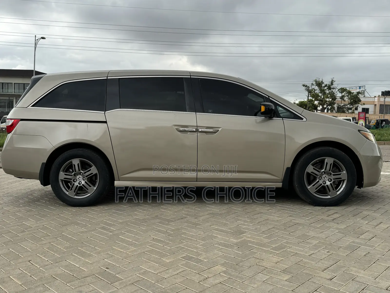 Honda Odyssey Touring 2012 Brown