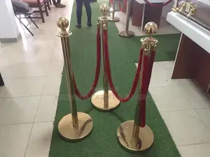 Stanchions/Barricades