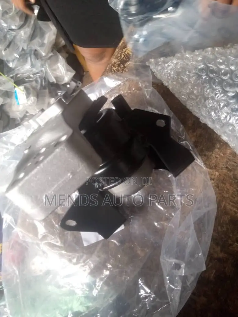 Mitsubishi Mirage Engine Seat Mount
