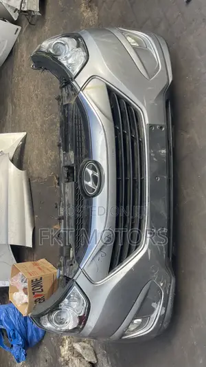 Hyundai Ix35 /Tucson Front Cut 2012