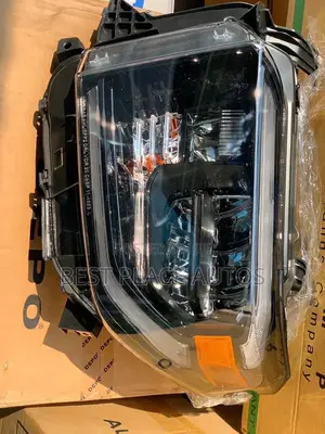 Toyota Tundra 2020- /