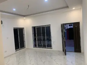 3bdrm House in American House, East Legon for sale