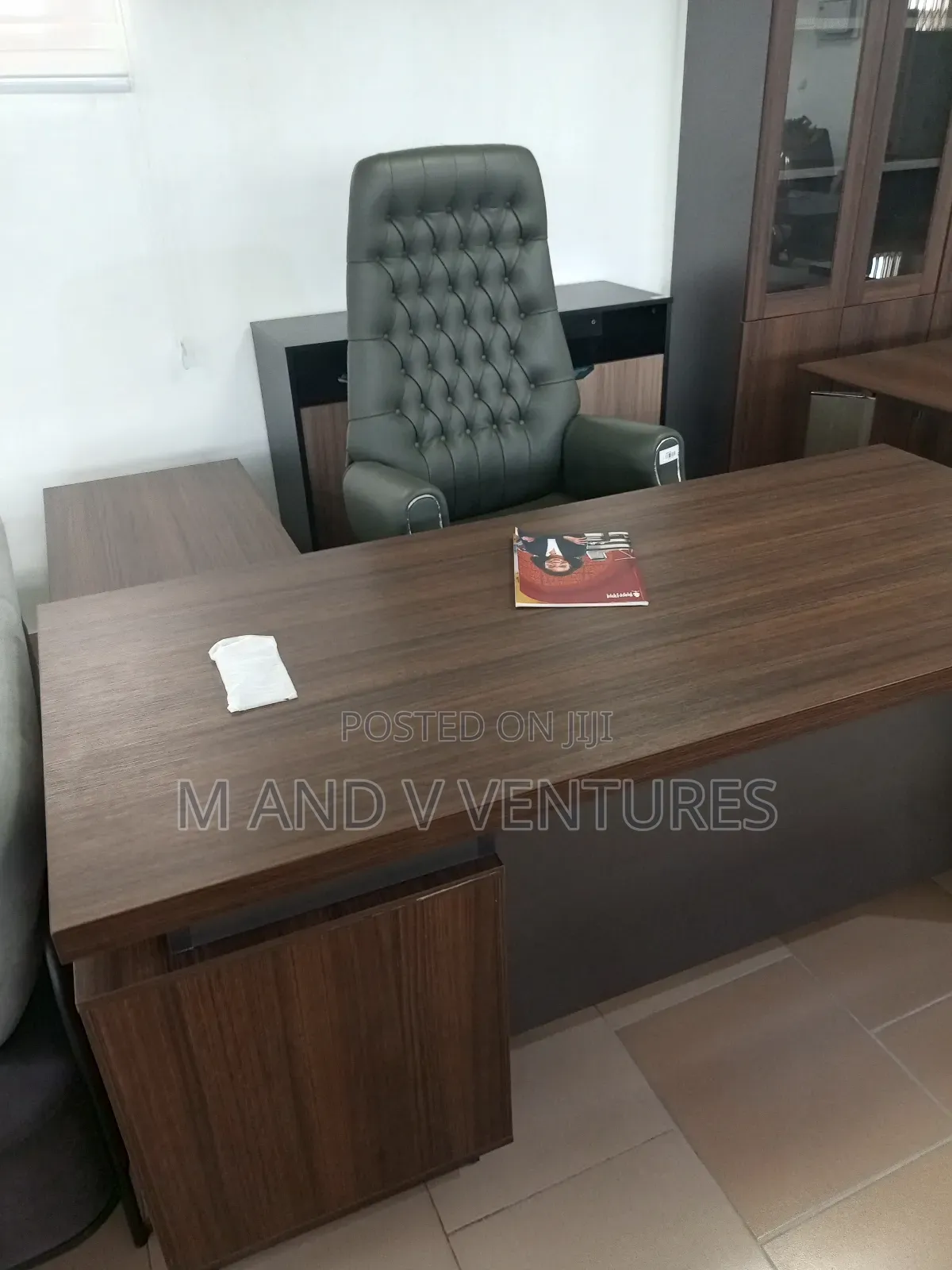 Office Desk / Table